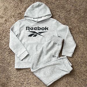 Reebok Boys Gray Sweatshirt/Sweatpants 2 Piece Set Size 10